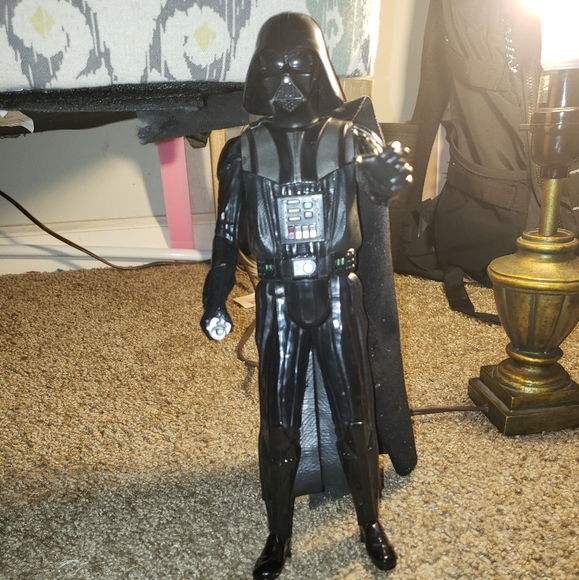 Darth Vader figure - Picture 1 of 3